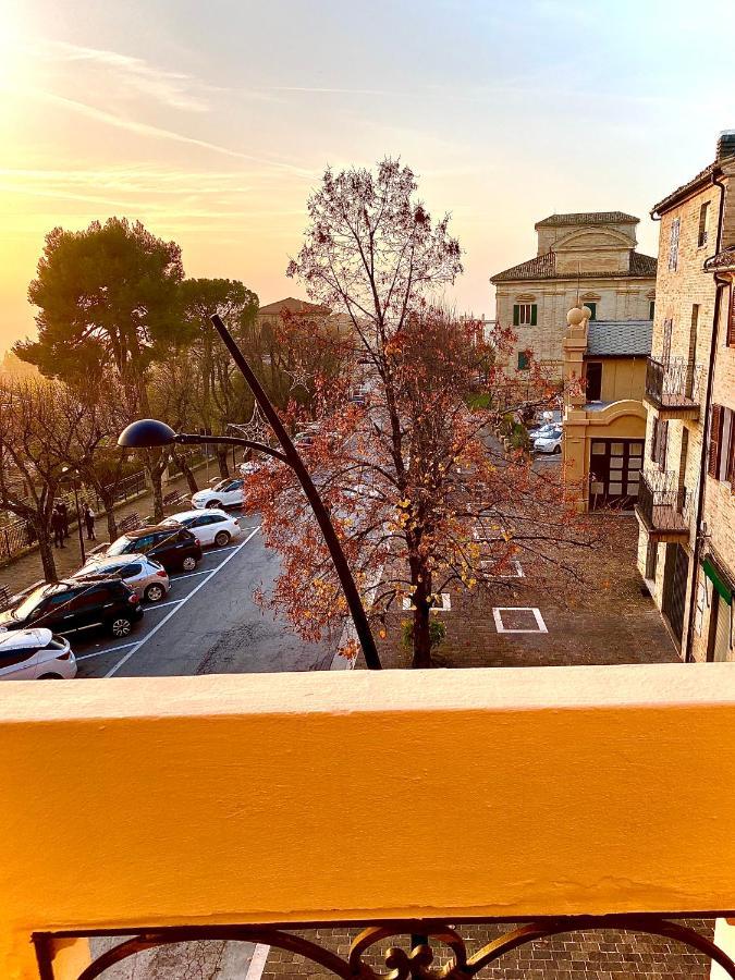 B&B Terrazza Sul Borgo Mogliano Dış mekan fotoğraf