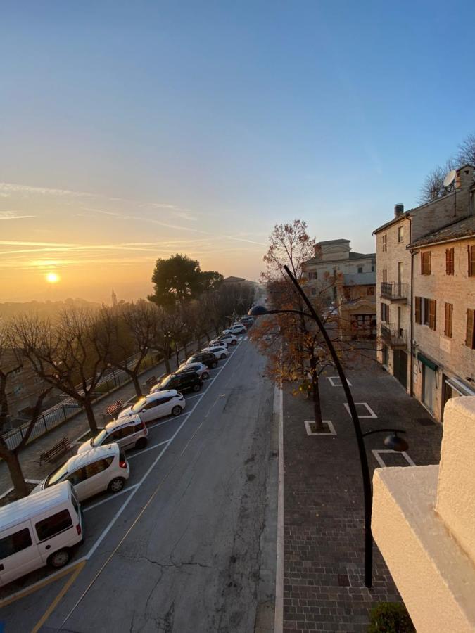 B&B Terrazza Sul Borgo Mogliano Dış mekan fotoğraf