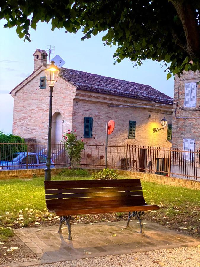 B&B Terrazza Sul Borgo Mogliano Dış mekan fotoğraf